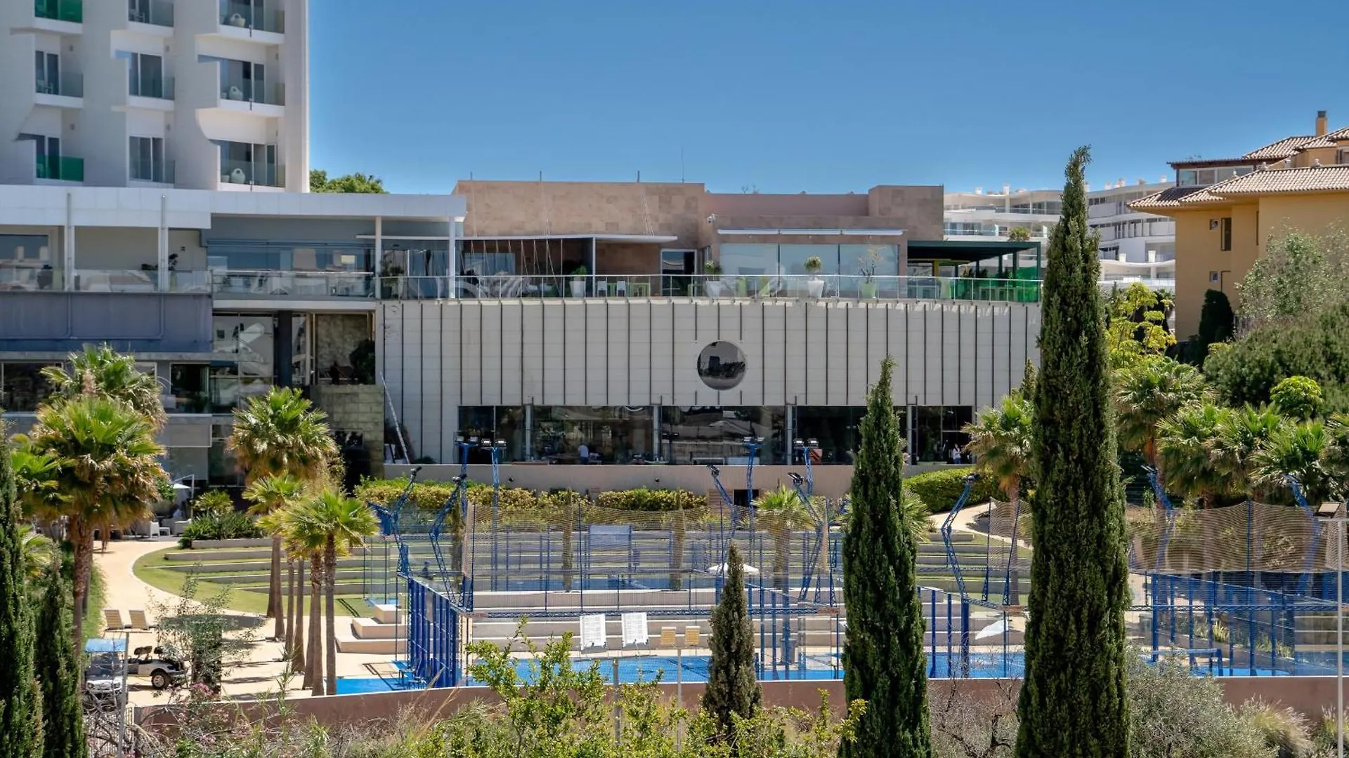Premium Garden Suite With Jacuzzi In Higueron Fuengirola