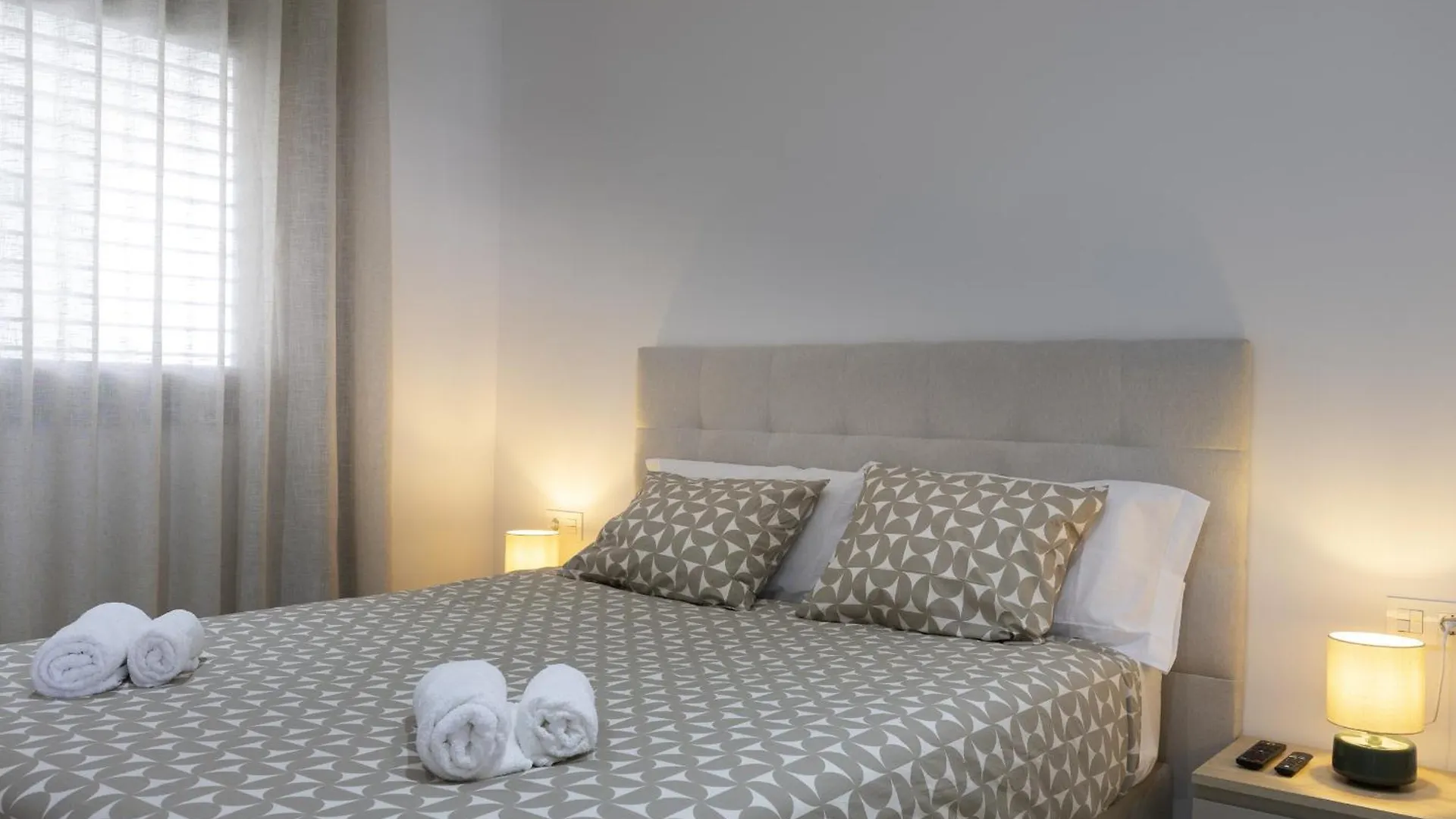 Premium Garden Suite With Jacuzzi In Higueron Fuengirola Spanien