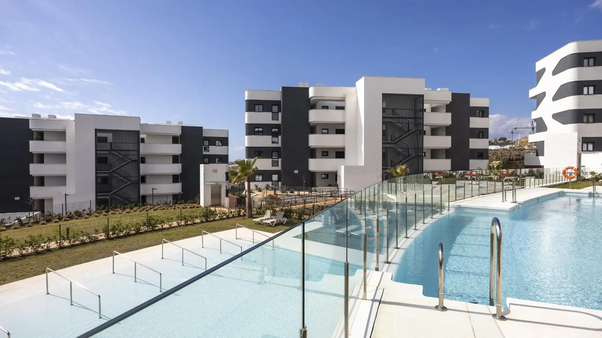 Premium Garden Suite With Jacuzzi In Higueron Fuengirola 0*,  Spanien
