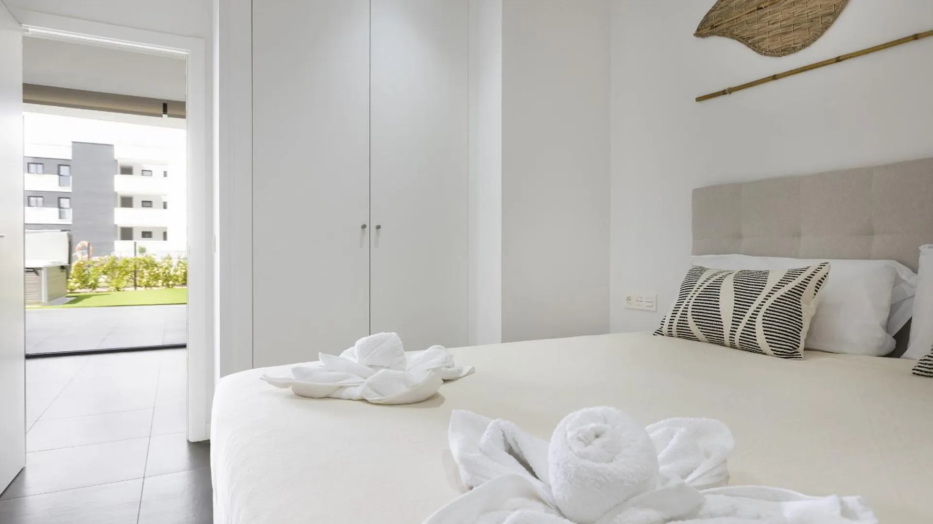 Lejlighed Premium Garden Suite With Jacuzzi In Higueron Fuengirola Spanien